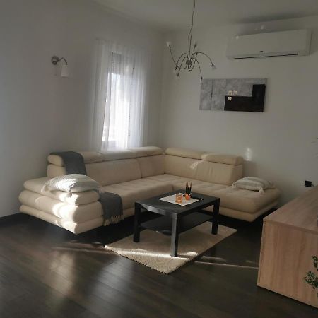 Apartmani Nika Rijeka Exterior photo